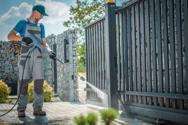 Best Animal Enclosure Cleaning  in Sargent, TX